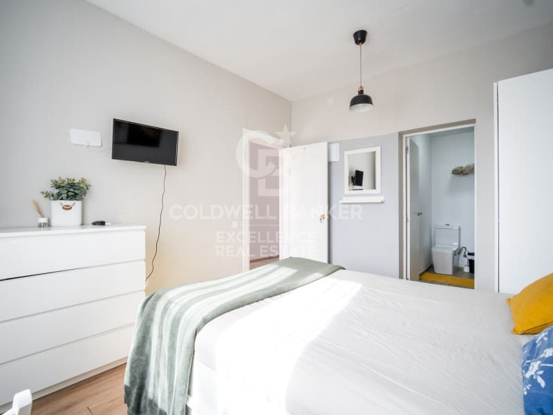 10 bedroom Hotel for sale in Paterna with pool - € 950,000 (Ref: 9402188)