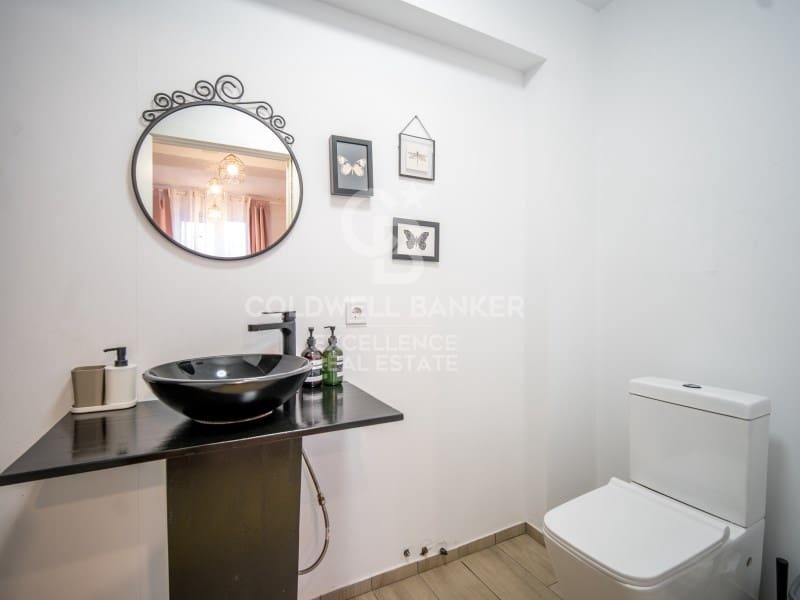 10 bedroom Hotel for sale in Paterna with pool - € 950,000 (Ref: 9402188)