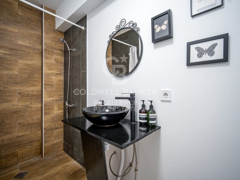 10 bedroom Hotel for sale in Paterna with pool - € 950,000 (Ref: 9402188)