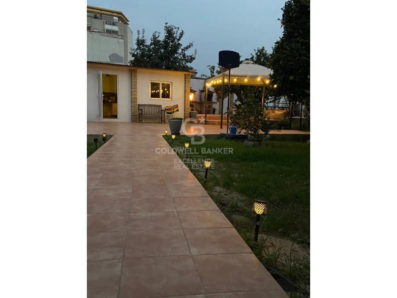 10 bedroom Hotel for sale in Paterna with pool - € 950,000 (Ref: 9402188)