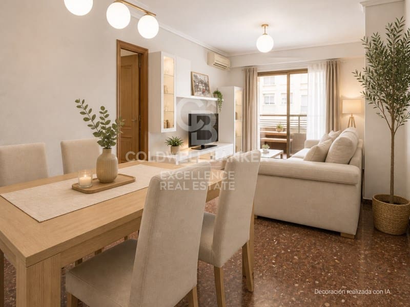 4 bedroom Flat for sale in Valencia city - € 345,000 (Ref: 9402189)