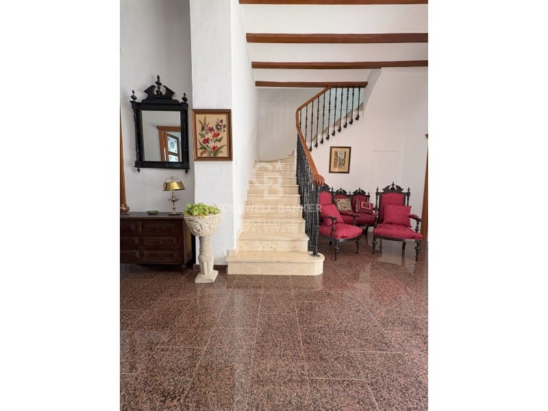 5 bedroom Townhouse for sale in Xeresa - € 250,000 (Ref: 9402190)