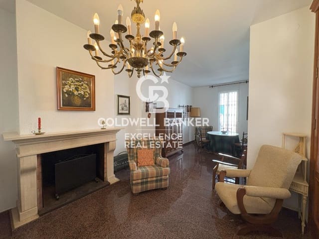 5 bedroom Townhouse for sale in Xeresa - € 250,000 (Ref: 9402190)