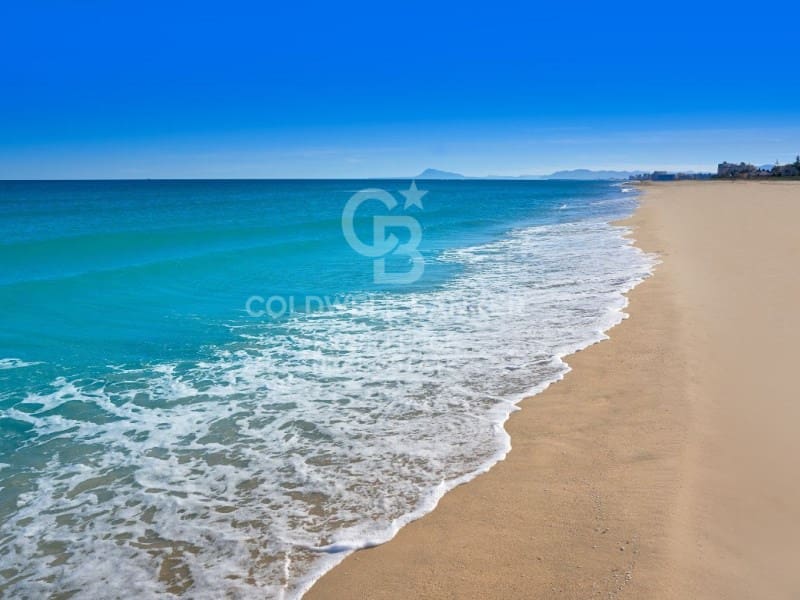 5 bedroom Townhouse for sale in Xeresa - € 250,000 (Ref: 9402190)