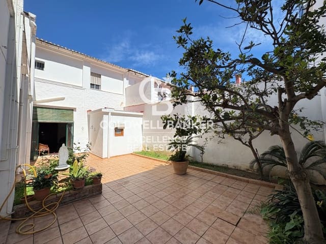 5 slaapkamer Huis te koop in Xeresa - € 250.000 (Ref: 9402190)