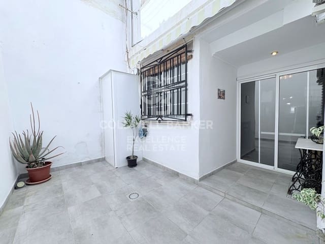 5 bedroom Townhouse for sale in Moncada - € 355,000 (Ref: 9402191)