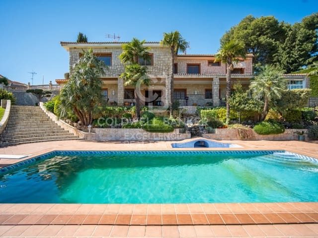 6 soverom Villa til salgs i Chiva med svømmebasseng garasje - € 749 000 (Ref: 9402192)