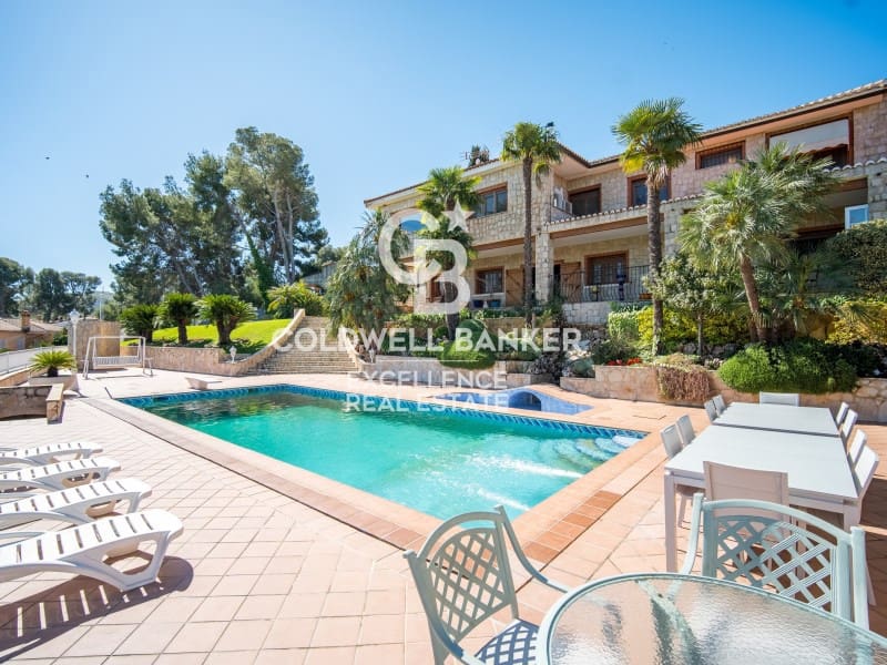 6 quarto Moradia para venda em Chiva com piscina garagem - 749 000 € (Ref: 9402192)