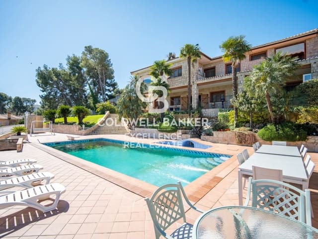 6 soverom Villa til salgs i Chiva med svømmebasseng garasje - € 749 000 (Ref: 9402192)