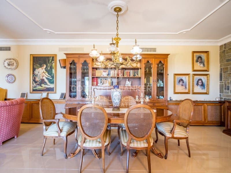 6 quarto Moradia para venda em Chiva com piscina garagem - 749 000 € (Ref: 9402192)