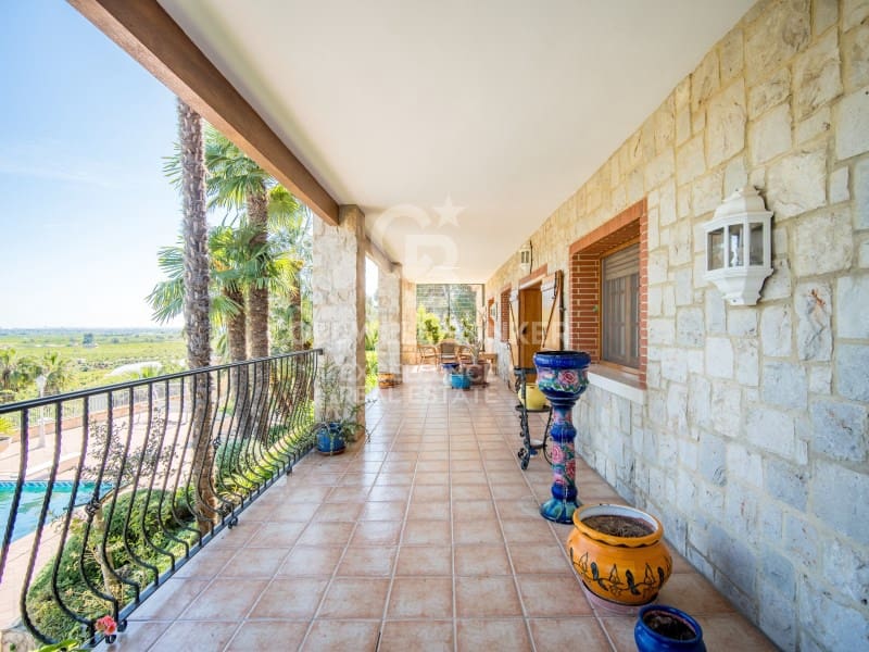 6 quarto Moradia para venda em Chiva com piscina garagem - 749 000 € (Ref: 9402192)