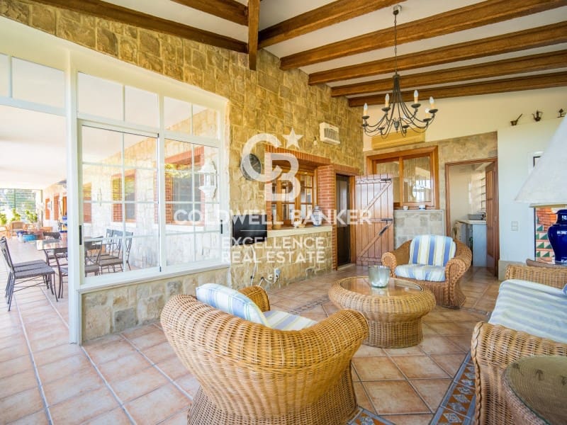 6 quarto Moradia para venda em Chiva com piscina garagem - 749 000 € (Ref: 9402192)