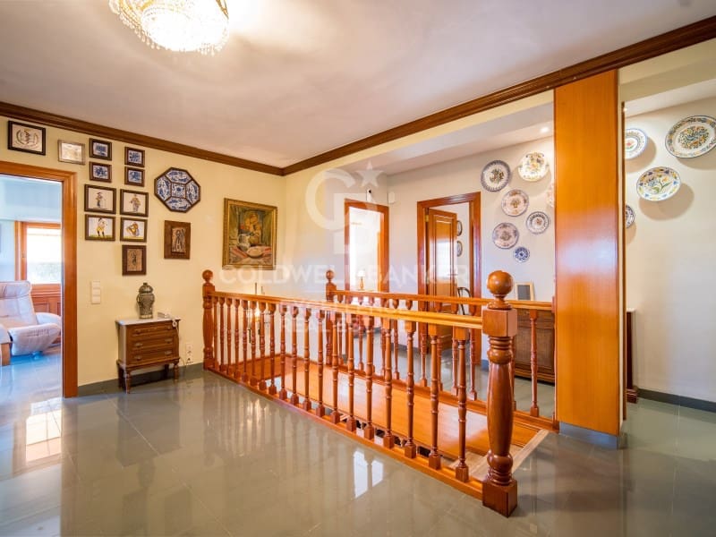 6 quarto Moradia para venda em Chiva com piscina garagem - 749 000 € (Ref: 9402192)