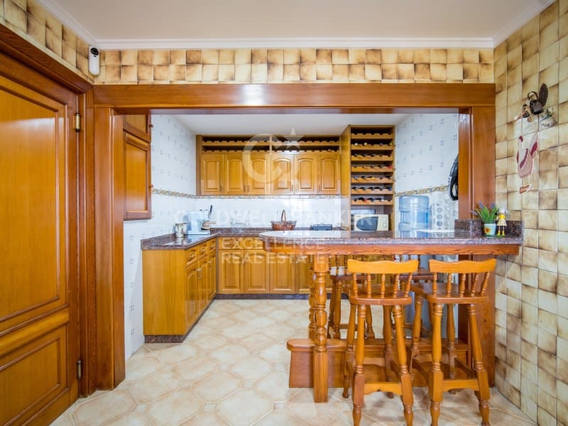 6 quarto Moradia para venda em Chiva com piscina garagem - 749 000 € (Ref: 9402192)