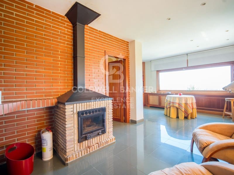 6 quarto Moradia para venda em Chiva com piscina garagem - 749 000 € (Ref: 9402192)