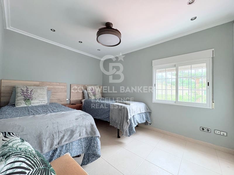 7 quarto Moradia para venda em Riba-roja de Turia com piscina - 400 000 € (Ref: 9402193)