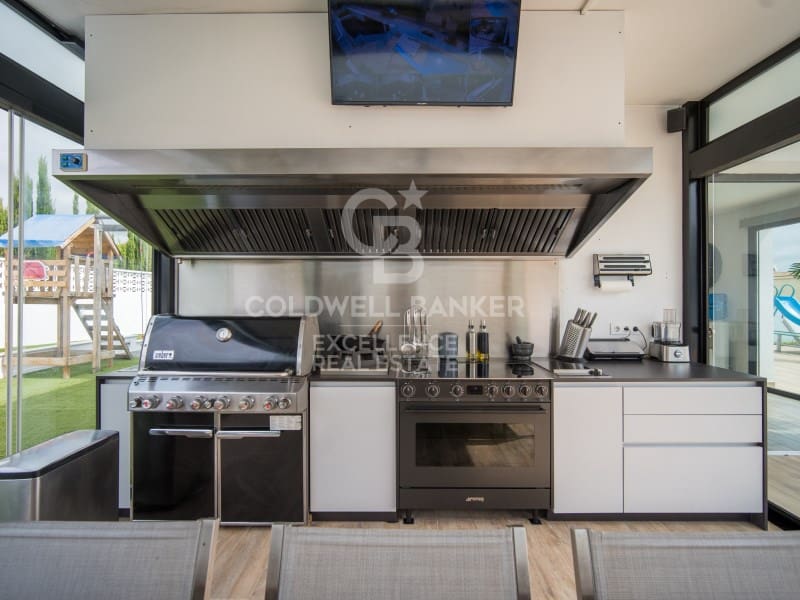 4 chambre Villa/Maison à vendre à Calpe / Calp avec piscine garage - 1 300 000 € (Ref: 9402194)