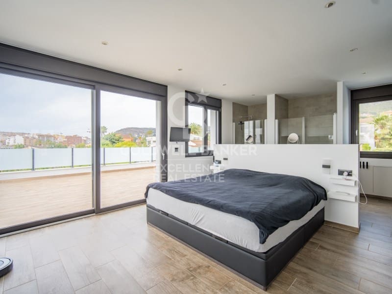 4 chambre Villa/Maison à vendre à Calpe / Calp avec piscine garage - 1 300 000 € (Ref: 9402194)