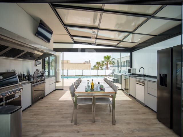 Chalet de 4 habitaciones en Gargasindi, Calpe / Calp en venta con piscina garaje - 1.300.000 € (Ref: 9402194)