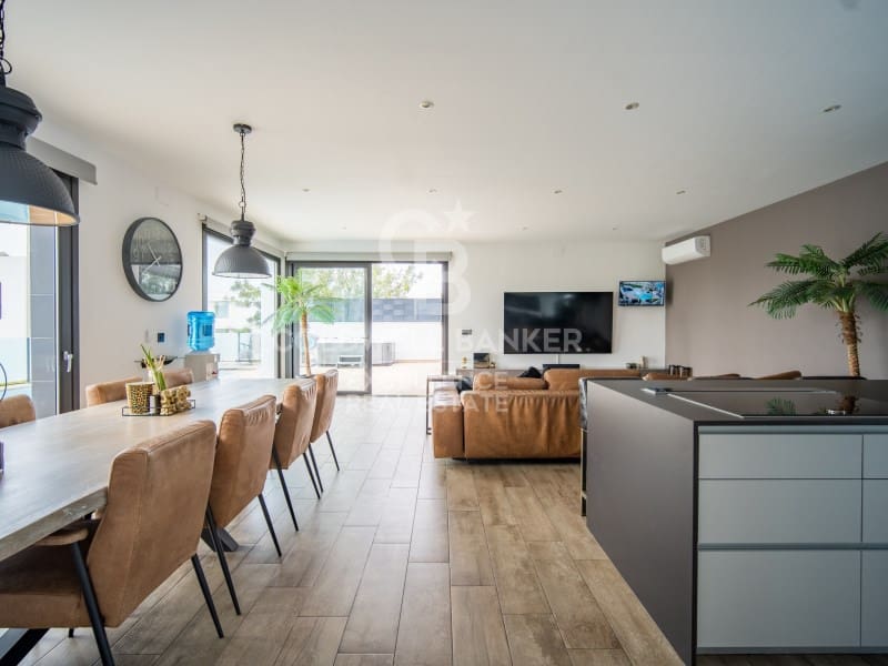 4 chambre Villa/Maison à vendre à Calpe / Calp avec piscine garage - 1 300 000 € (Ref: 9402194)