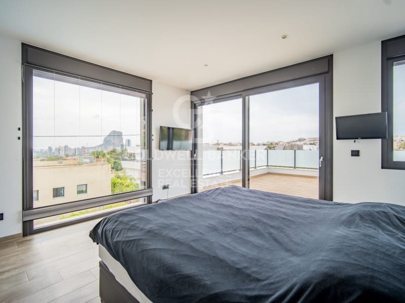 4 chambre Villa/Maison à vendre à Calpe / Calp avec piscine garage - 1 300 000 € (Ref: 9402194)