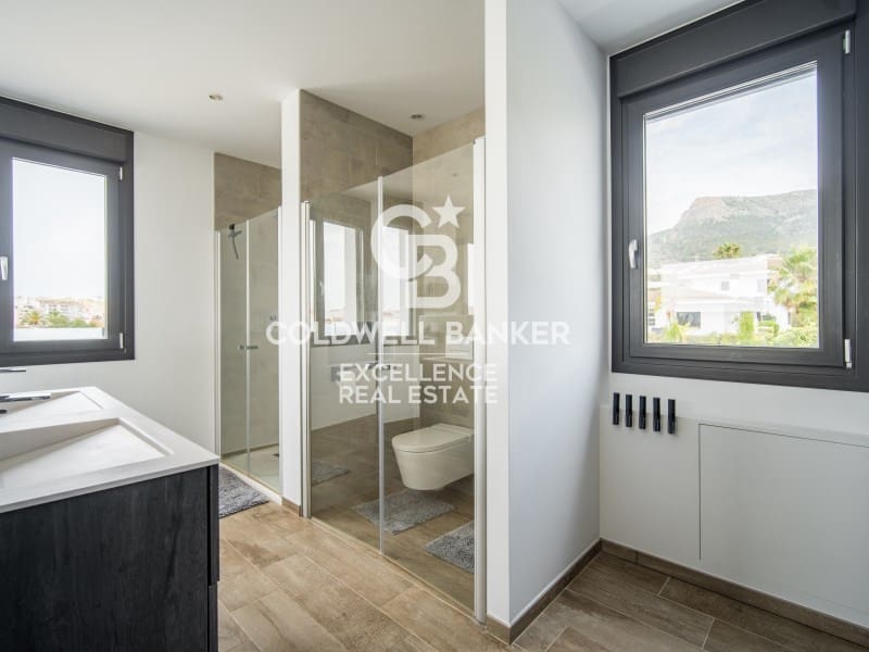 4 chambre Villa/Maison à vendre à Calpe / Calp avec piscine garage - 1 300 000 € (Ref: 9402194)