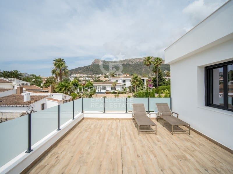4 chambre Villa/Maison à vendre à Calpe / Calp avec piscine garage - 1 300 000 € (Ref: 9402194)