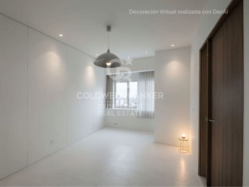 Piso de 4 habitaciones en València ciudad en venta con garaje - 595.000 € (Ref: 9402196)
