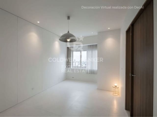 4 bedroom Flat for sale in Jaume Roig, Valencia city with garage - € 595,000 (Ref: 9402196)