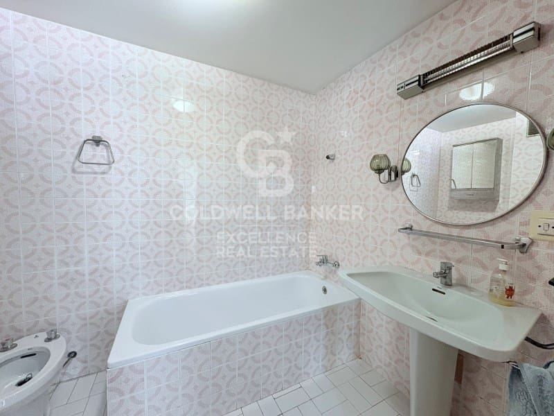 Piso de 4 habitaciones en València ciudad en venta con garaje - 595.000 € (Ref: 9402196)