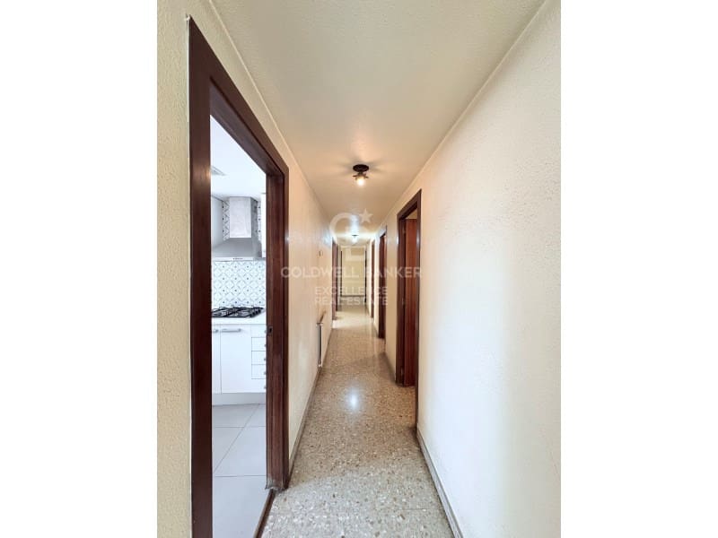 Piso de 4 habitaciones en València ciudad en venta con garaje - 595.000 € (Ref: 9402196)