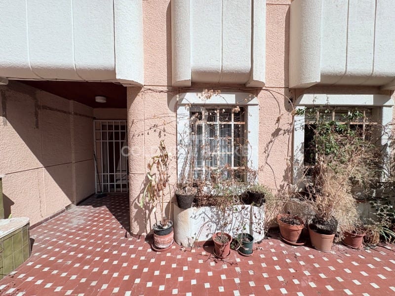 Piso de 4 habitaciones en València ciudad en venta con garaje - 595.000 € (Ref: 9402196)