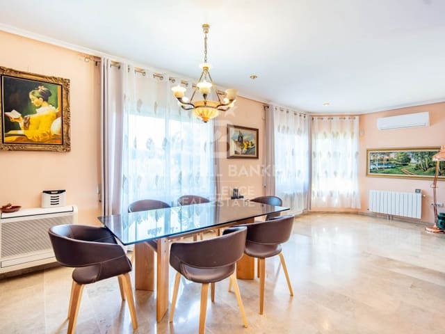 7 Zimmer Villa zu verkaufen in Riba-roja de Túria mit Pool Garage - 645.000 € (Ref: 9402197)