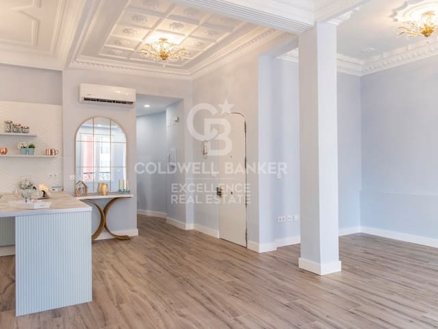 3 bedroom Flat for sale in Russafa, Valencia city - € 840,000 (Ref: 9402198)