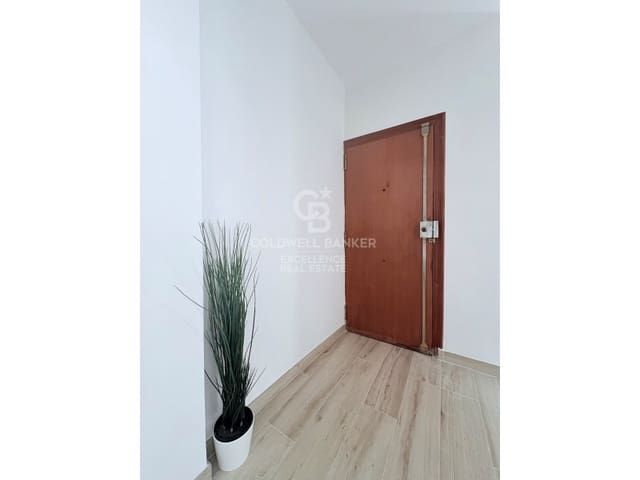 3 bedroom Flat for sale in La Creu del Grau, Valencia city - € 310,000 (Ref: 9402200)