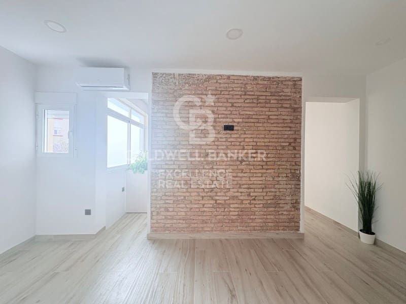 3 bedroom Flat for sale in Valencia city - € 310,000 (Ref: 9402200)