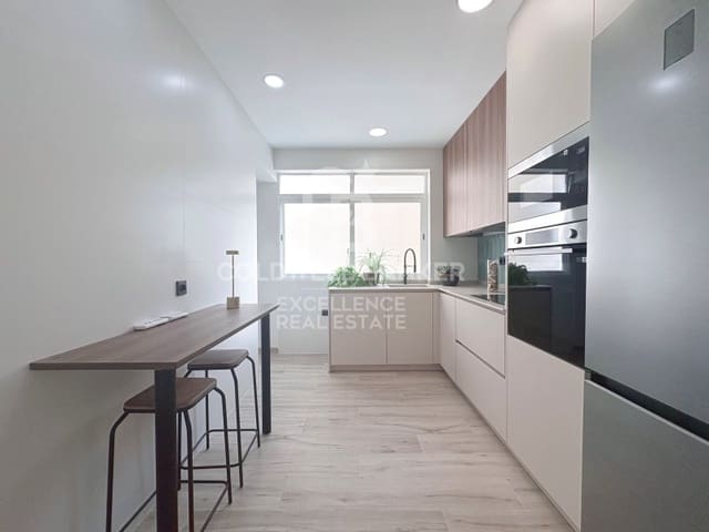 3 bedroom Flat for sale in La Creu del Grau, Valencia city - € 310,000 (Ref: 9402200)