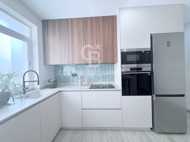 3 bedroom Flat for sale in La Creu del Grau, Valencia city - € 310,000 (Ref: 9402200)