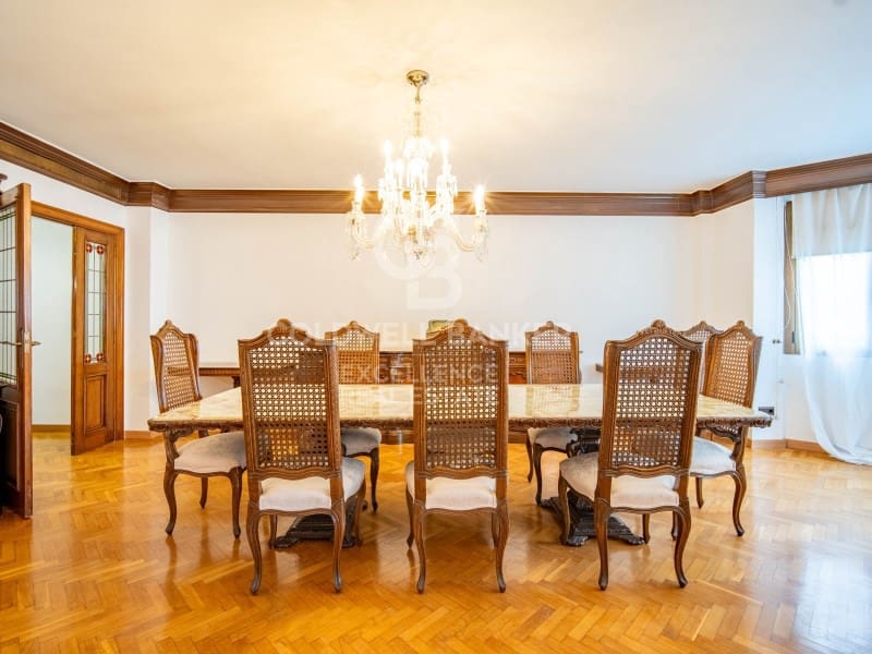 5 soveværelse Lejlighed til salg i Valencia by med garage - € 2.100.000 (Ref: 9402201)