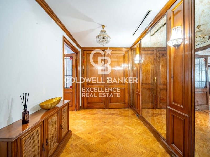 5 soveværelse Lejlighed til salg i Valencia by med garage - € 2.100.000 (Ref: 9402201)