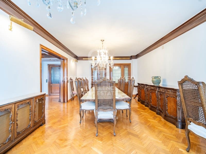 5 soveværelse Lejlighed til salg i Valencia by med garage - € 2.100.000 (Ref: 9402201)