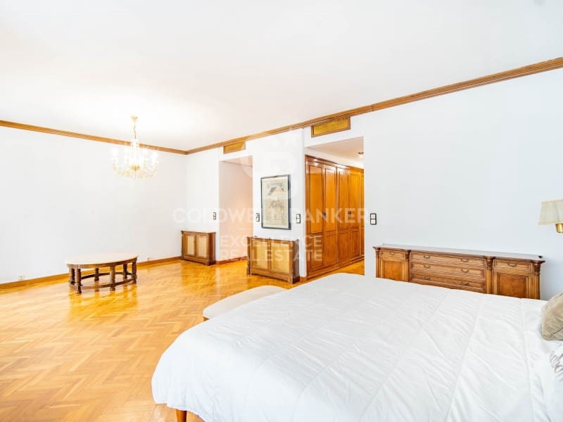 5 soveværelse Lejlighed til salg i Valencia by med garage - € 2.100.000 (Ref: 9402201)