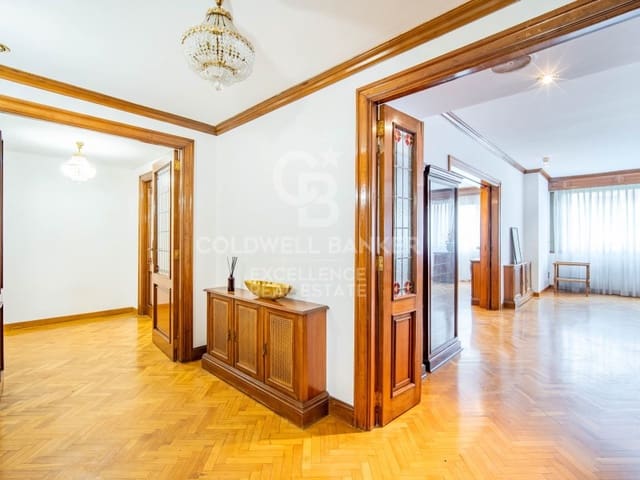 5 bedroom Flat for sale in Sant Francesc, Valencia city with garage - € 2,100,000 (Ref: 9402201)