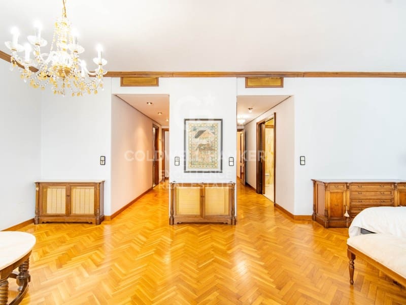 5 soveværelse Lejlighed til salg i Valencia by med garage - € 2.100.000 (Ref: 9402201)