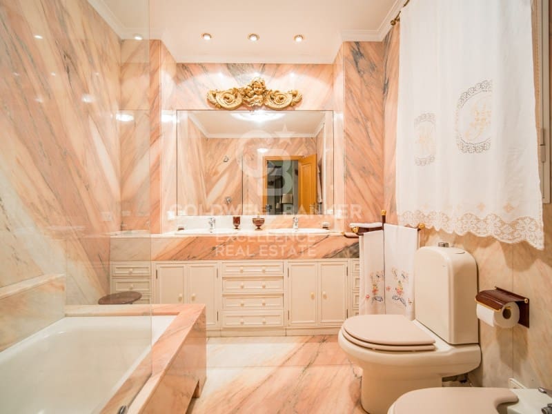 4 chambre Appartement à vendre à Valence ville - 850 000 € (Ref: 9402202)