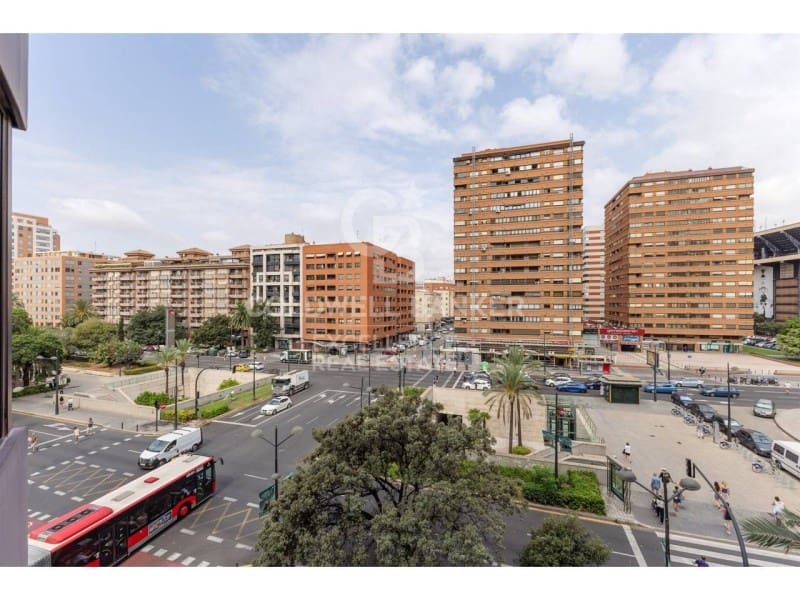 3 sypialnia Mieszkanie na sprzedaż w Miasto Walencja - 650 000 € (Ref: 9402203)