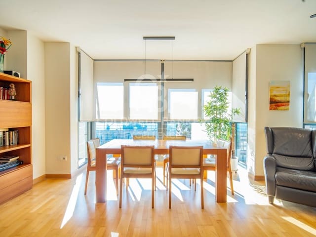 4 slaapkamer Flat te koop in Albors, Valencia stad met garage - € 640.000 (Ref: 9452166)