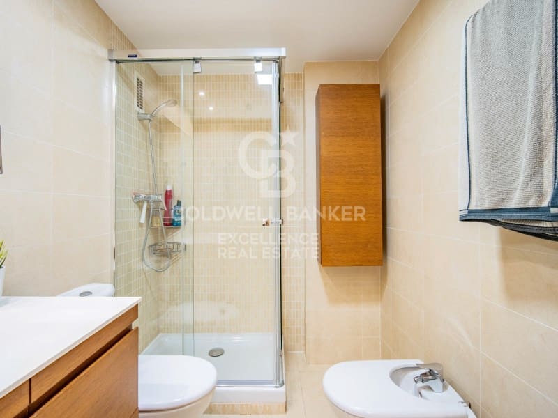 4 bedroom Flat for sale in Valencia city with garage - € 640,000 (Ref: 9452166)