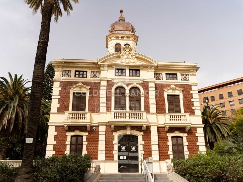 3 Zimmer Penthouse zu verkaufen in Valencia Stadt mit Garage - 695.000 € (Ref: 9470445)