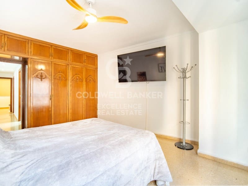 4 bedroom Flat for sale in Valencia city with garage - € 530,000 (Ref: 9482082)